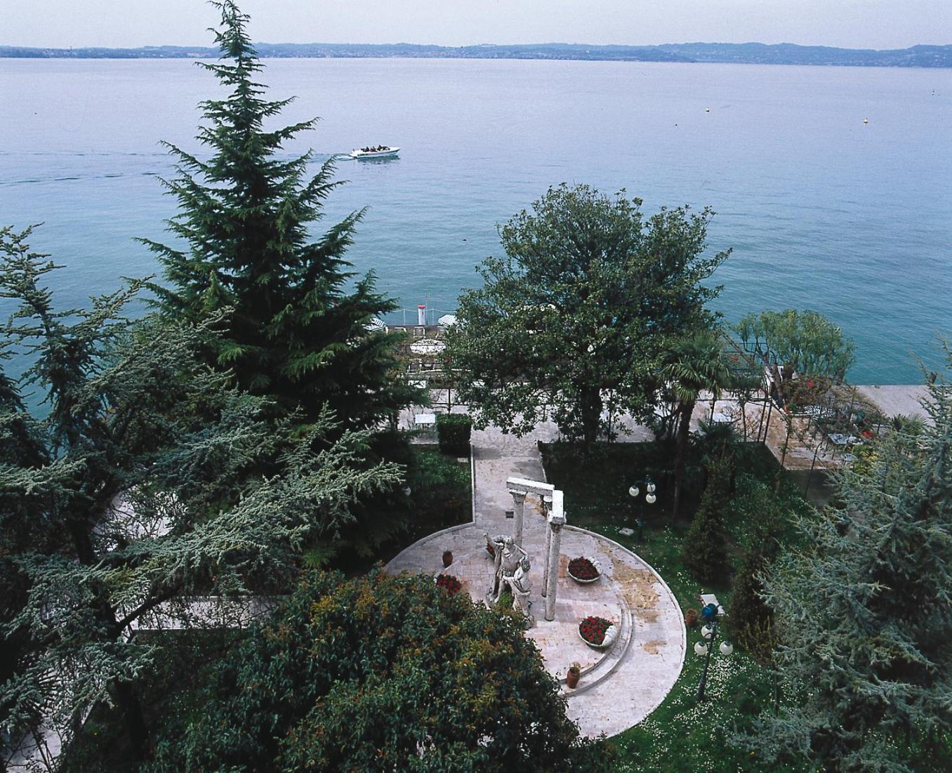 Hotel Catullo Sirmione Exterior foto